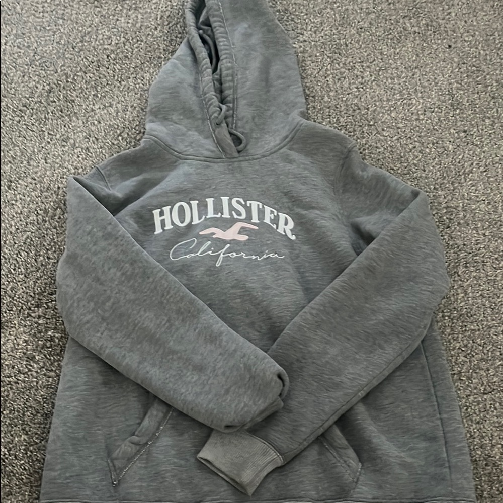 Hollister Heather Gray Pullover Hoodie